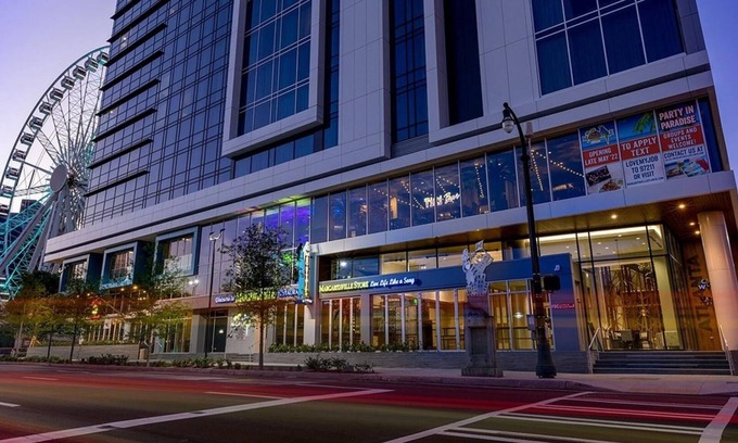 Downtown Atlanta Resort | Elevate Your Escape with Wyndham Atlanta – 1 Bedroom Presidential