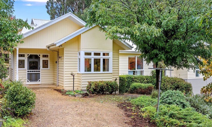 Marysville House | ELLIMATTA - Beautiful country home