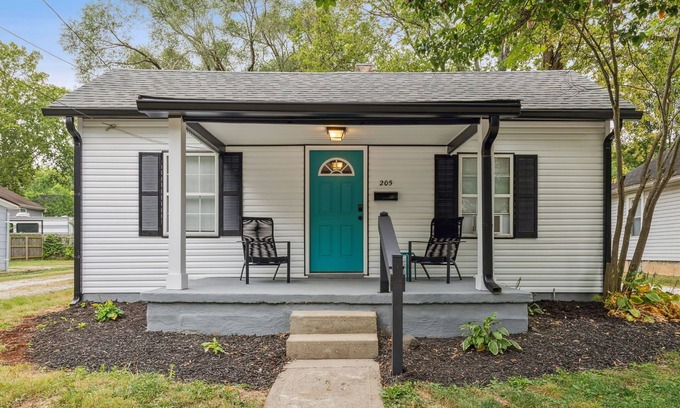Loveland House | Elm 205, Two Bedroom House in Historic Loveland