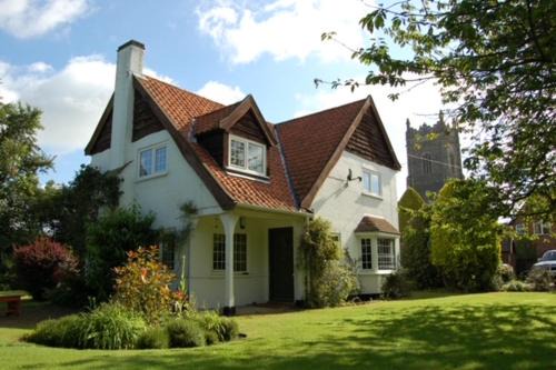 Walberswick House | Elm Gables
