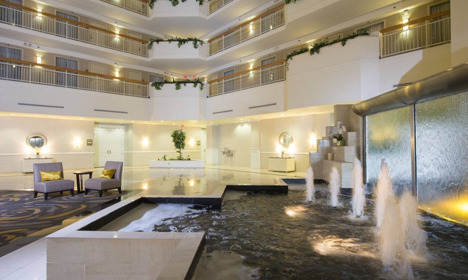 Yorkshire Hotel | Embassy Suites by Hilton Newark Wilmington South