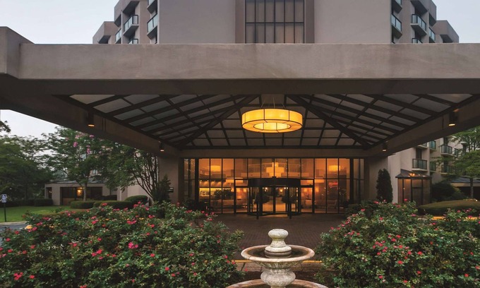 Redmont Park Hotel | Embassy Suites Hotel Birmingham