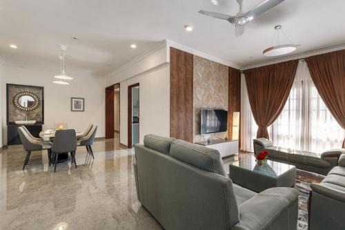 D Costa Layout Apartment | Emerald Apartment 301 Nr MG Road Daily Housekeeping