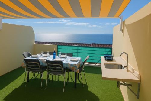 Las Caletillas Apartment | Encantador 120 m2 vistas al mar y montaña