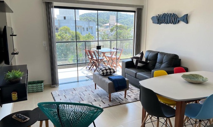 Mariscal Apartment | Encanto de apartamento, novo! A 290 metros da praia do Canto Grande!