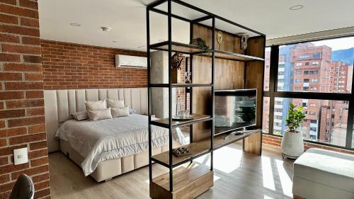 Laureles Apartment | Encanto moderno en Laureles Medellin con vista y AC