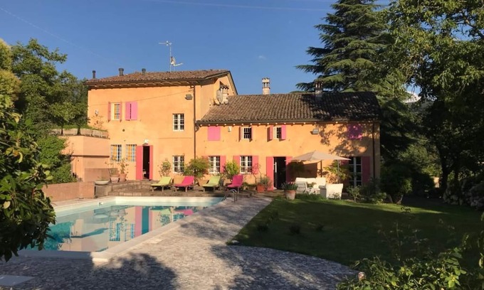 Langhirano Villa | Enchanting country estate, 5 minutes to downtown