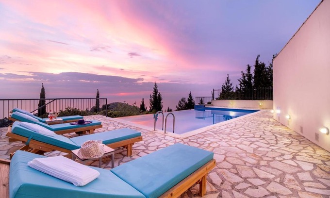 Drimonas House | Endless Blue Villa Lefkada