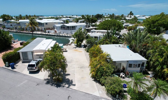 Cutthroat Harbor Estates RV Rental | Endless Summer Hideaway - lot 181