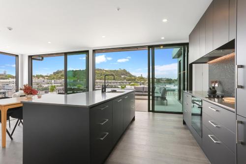 Mount Eden Apartment | Enfield Sky - Brand New Luxury Penthouse