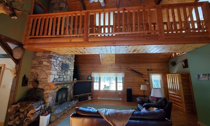 Antes Fort Cabin | English Center Cabin