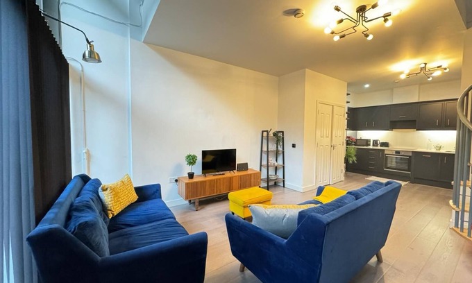 Walworth Apartment | Enjoy a stylish experience at this centrally-located place.n