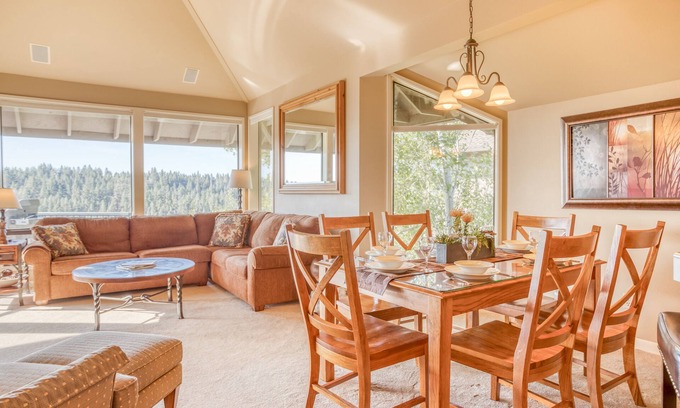 Century West Condo | Enjoy Deschutes River Views from Beautiful 2-Bedroom Mt. Bachelor Village Condo!
