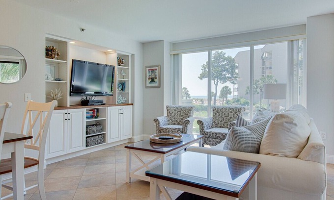 Palmetto Dunes Villa | Enjoy Ocean Views and Daily Round of Golf
