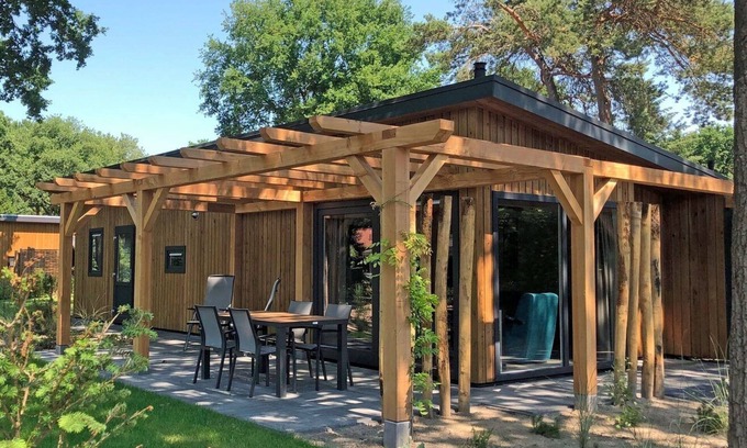 Wekerom House | Enjoy the peace and nature from the Jacuzzi