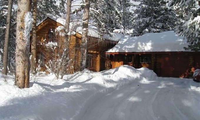 Moose Wilson Road Cabin | Enjoy the September Colors at 20% Off & the 'Old West' in Our Wonderful Log Home