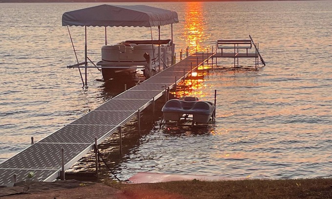 Clear Lake House | Enjoy this beach front lake home that boasts 66' of frontage with many amenities