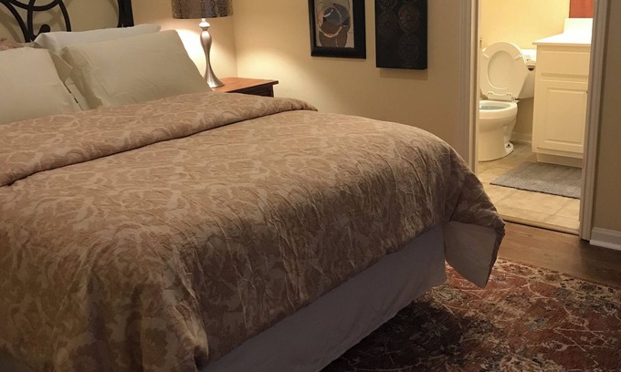 Oxford Condo | Enjoyable 2-bedroom condo with AC in charming Oxford 1 mile from the stadium.