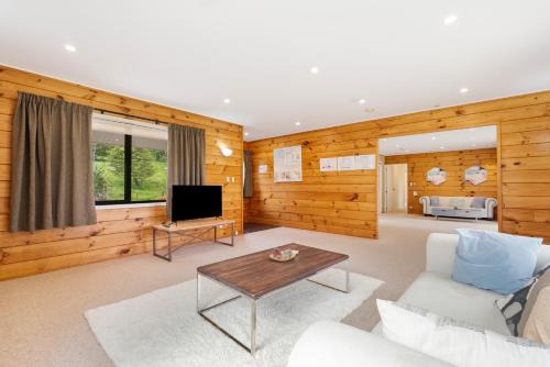 Silverdale Villa | Enjoyable Cozy Life Style Villa