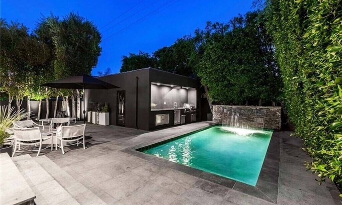 Melrose House | Entertainment Delight in LA