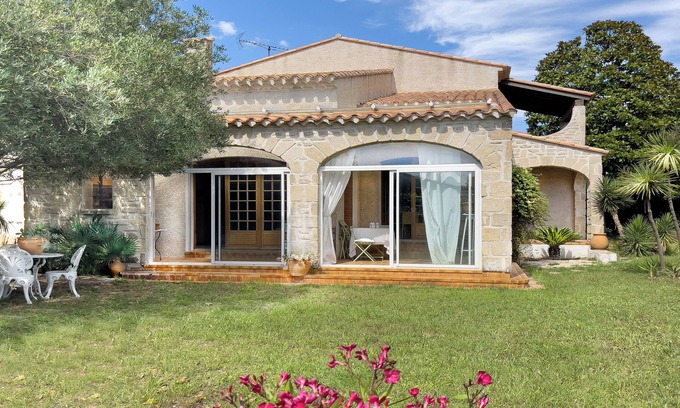 Lattes Villa | Entièrement Rénové Villa D'architecte