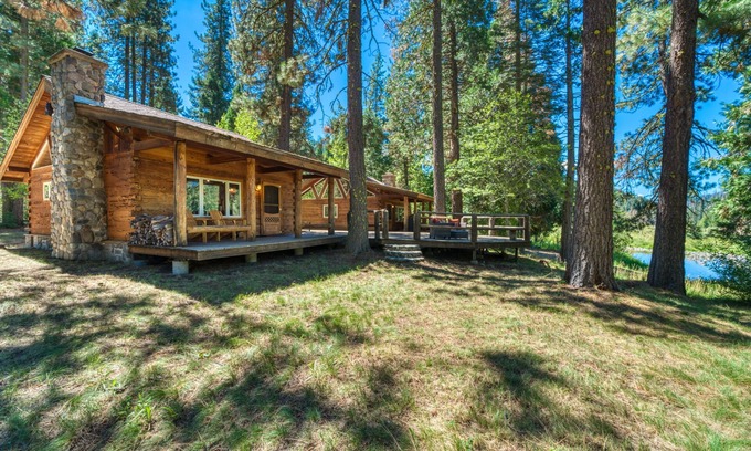 Sloat Cabin | Entire 200-acre, dog-friendly ranch with 4 homes, river access & fishing ponds