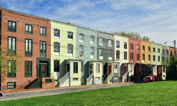 West End Condo | Entire 3 Story Home in Historic Building in Arts District- Walk to everything