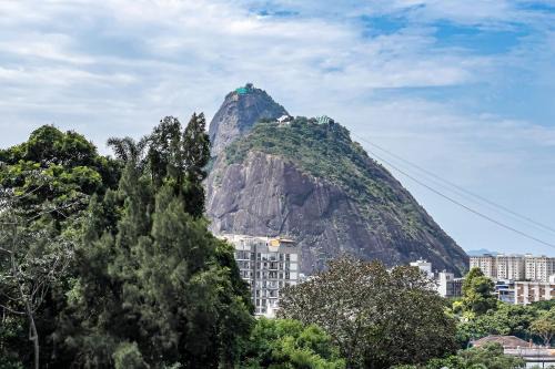 Zona Sul Apartment | Entire apt with pool and leisure area in BOTAFOGO
