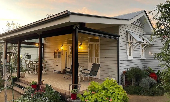 Canungra House | Entire Boutique Home "The Rustic Cottage - Canungra