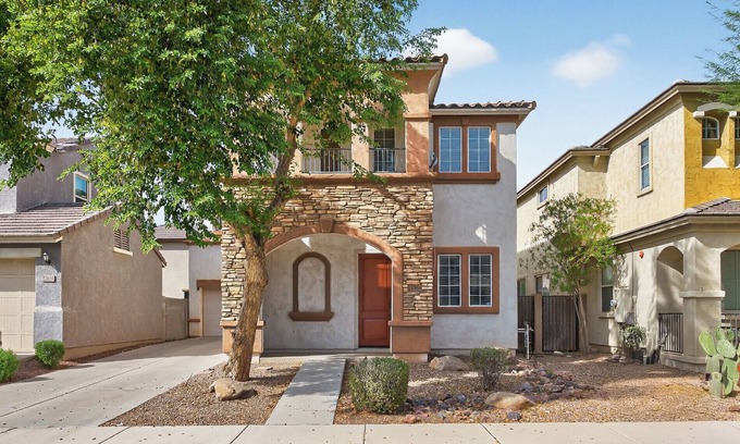 Avondale House | Entire Home Avondale 4 Bedroom 3 Bathroom