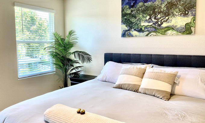 Baymeadows House | Entire Home in the Heart of Jax!