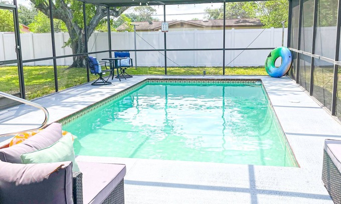 Berkeley Manor House | Entire home with Screened- In Pool , Fully Fenced.