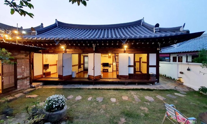 Jeonju House | Eosahwa