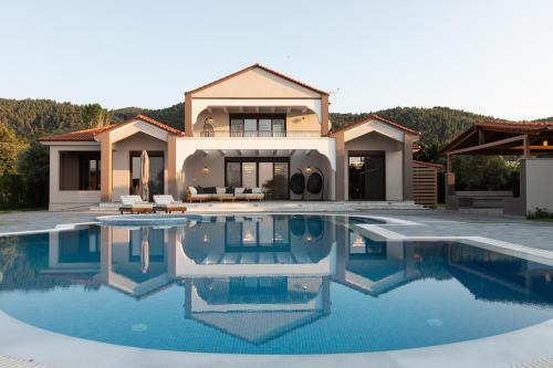 Vourvourou Villa | Epavli Alexandros Luxury Villa