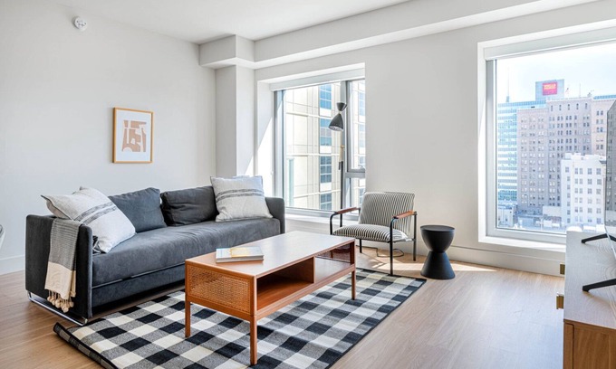 Downtown Oakland Apartment | Epic Oakland 2BR w/AC, W/D, Sky Deck, next to BART, by Blueground