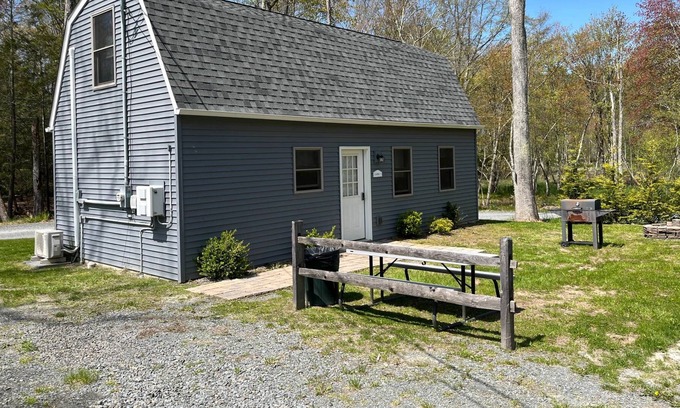 Tafton Cabin | Epply 1 - Lakeside Cabins