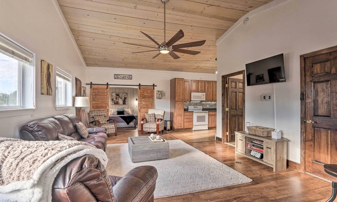 Ladiesburg House | Equestrian Escape! Quiet Farm Stay Near Gettysburg