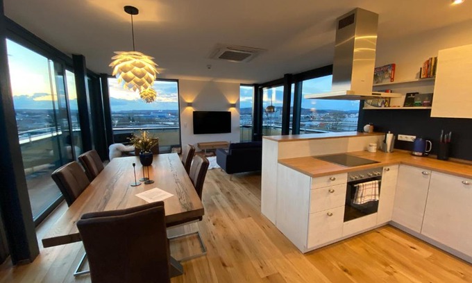 Gaustadt Apartment | ERBA Insel 140qm Penthouse
