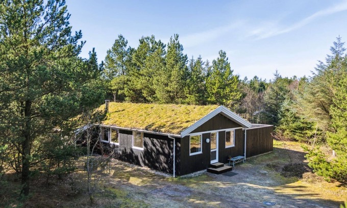 Blokhus House | "Eriksine" - 1.9km from the sea by Interhome