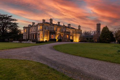 Errol House | Errol Park - Grand Stately Home & Views