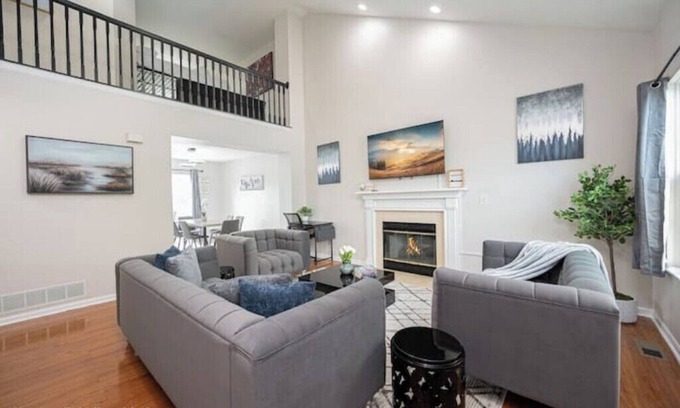 Galloway House | Escape 3BR w/Hot Tub and BBQ