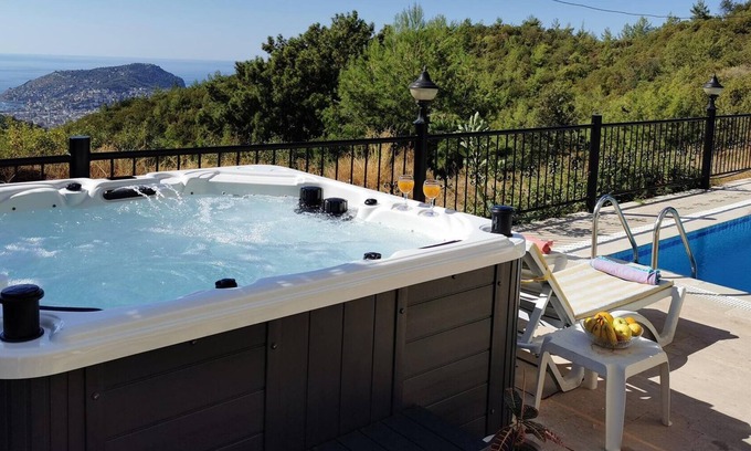 Bektas Villa | Escape to Alanya: Luxury, & Majestic Views, Alanya Villa 1006