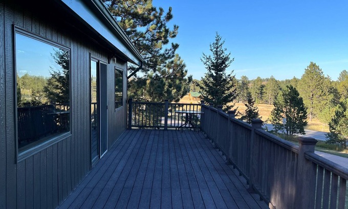 Hill City Cabin | Escape to Shady Pines: Perfect Black Hills Retreat for Adventure and Relaxation