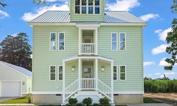 Del Haven House | Escape to The Mint Chip House, a brand-new luxury retreat in Del Haven, NJ