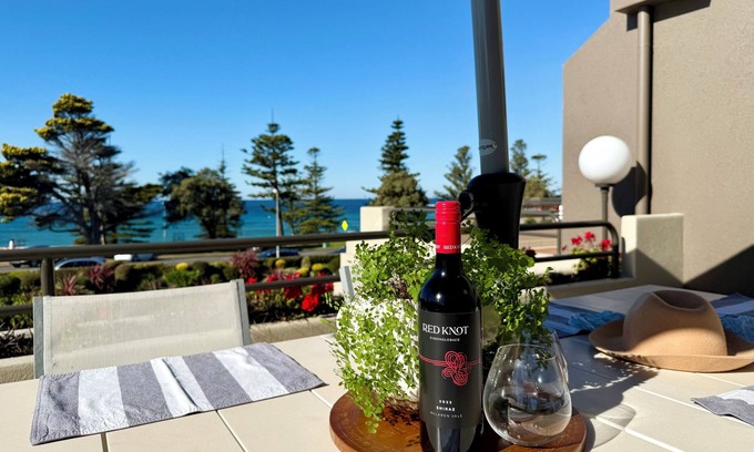 Torquay Apartment | Esplanade Elegance: 2 BR, 1 BA Apartment in Torquay, Sleeps 5