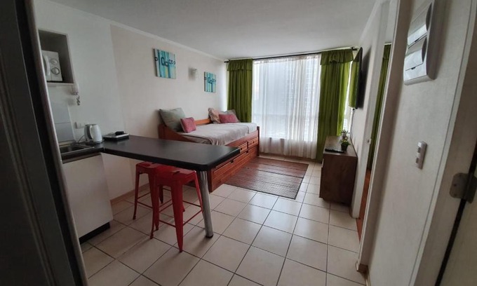 Las Rejas Apartment | Estacion Central Coronel Souper 4060