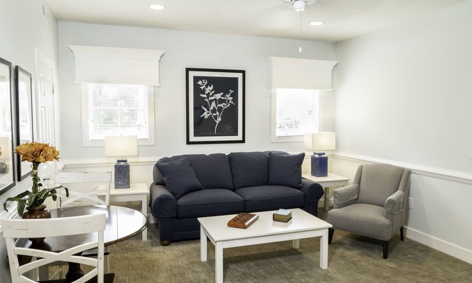 Lackey House | Estate living with all the amenities next to water country USA