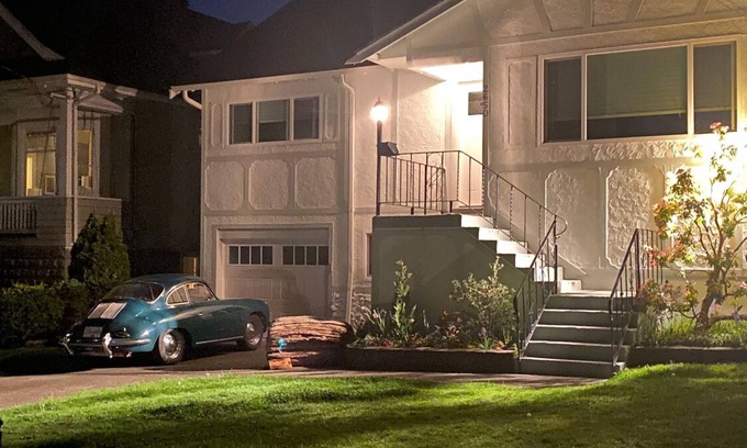 Oak Bay House | Estevan/Willows House