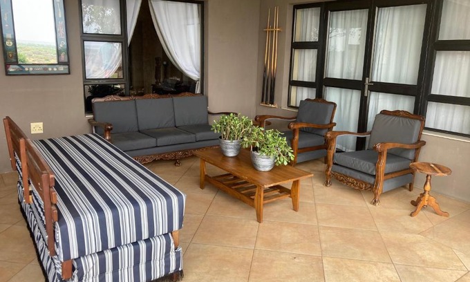 Mookgopong Villa | Euphoria Self Catering Home