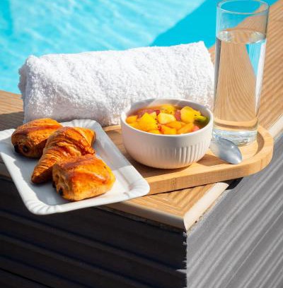 Port-Louis Apartment | Evasion en plein cœur de la ville Studio Jacuzzis Sauna et piscine au centre de Port-Louis